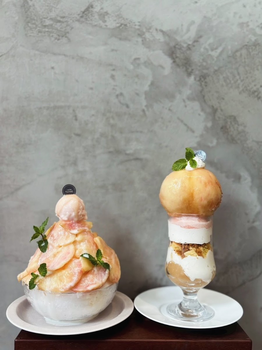 いちごや cafe TANNAL 福岡大名店 - Photo 2