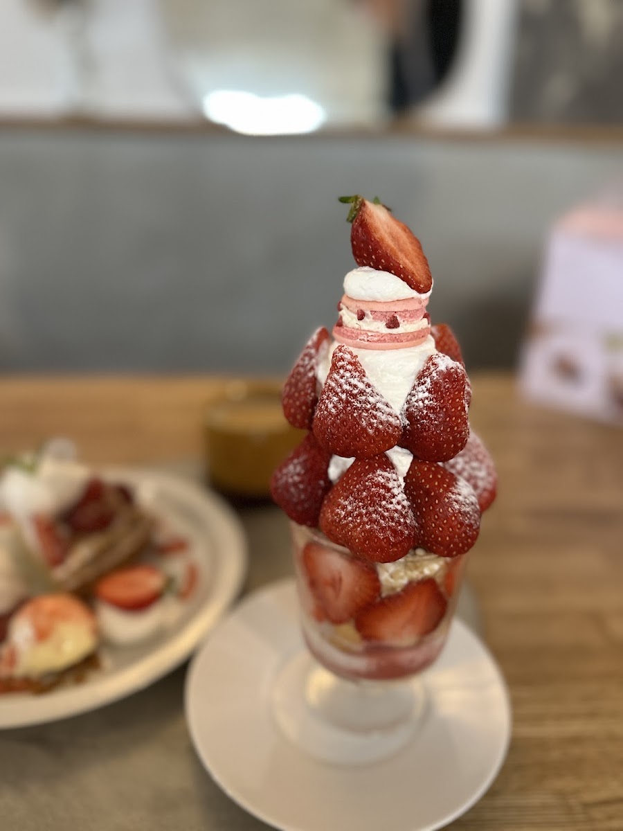 いちごや cafe TANNAL 福岡大名店 - Photo 5