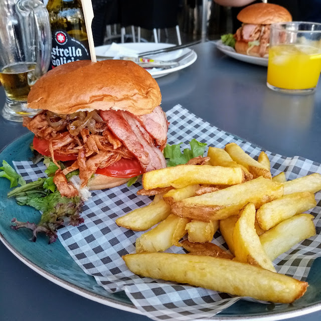 Tennessee Pulled Pork Burger