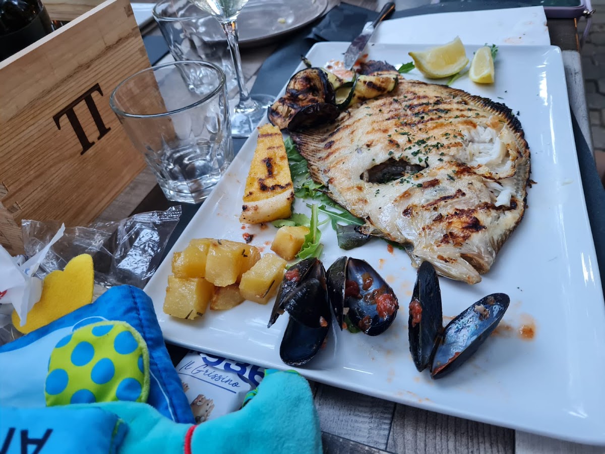Ristorante pizzeria weinstube - Photo 3
