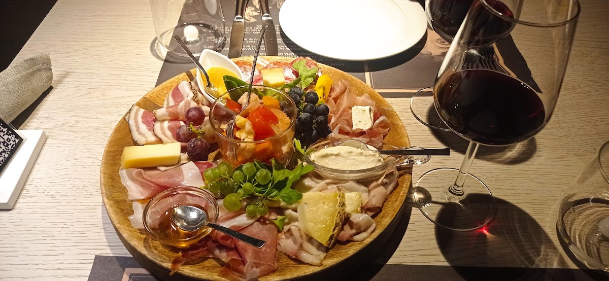 Sosteria - Photo 9