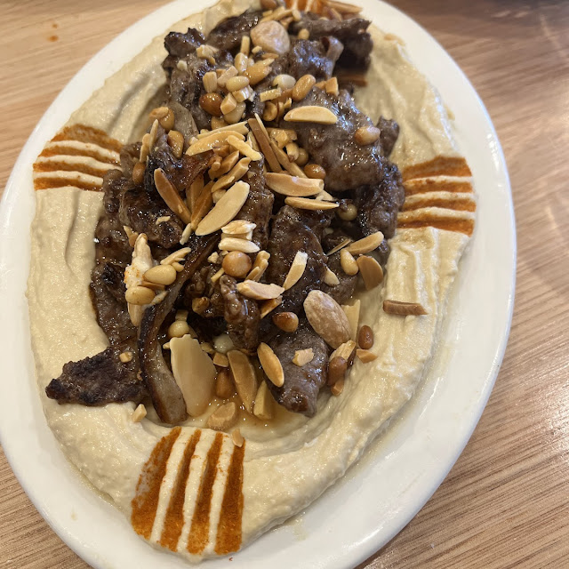 Hummus with Meat