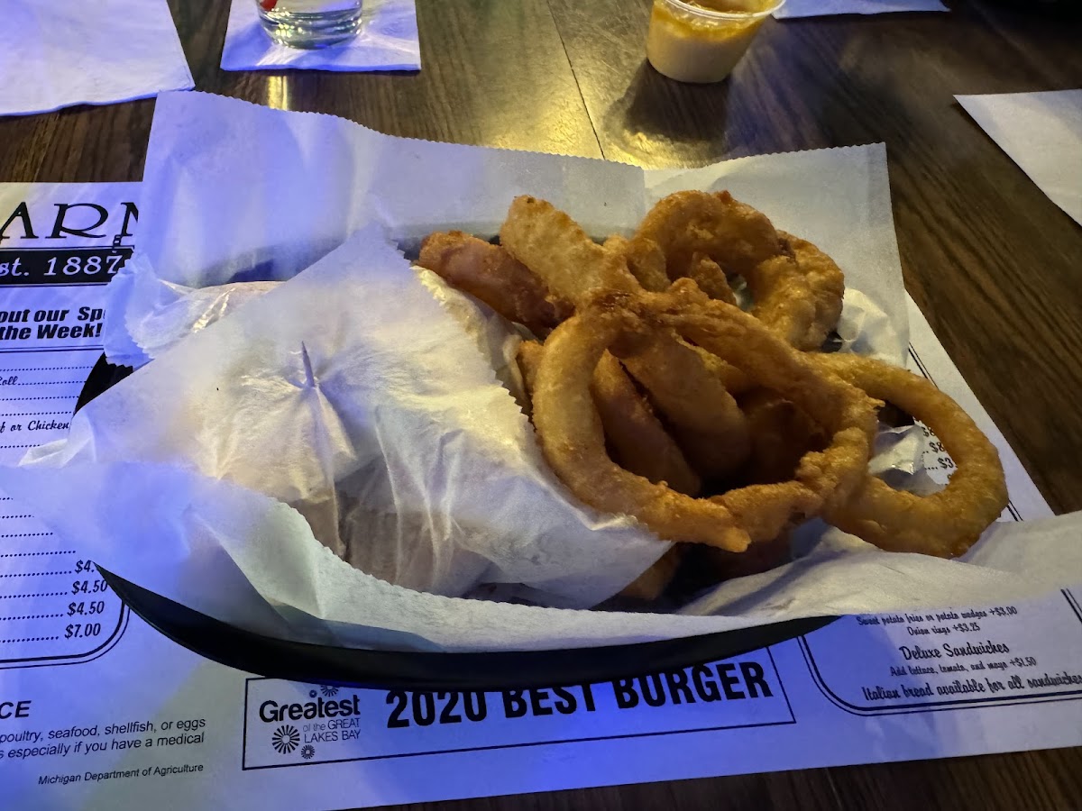 Farmers Home Tavern - Photo 2