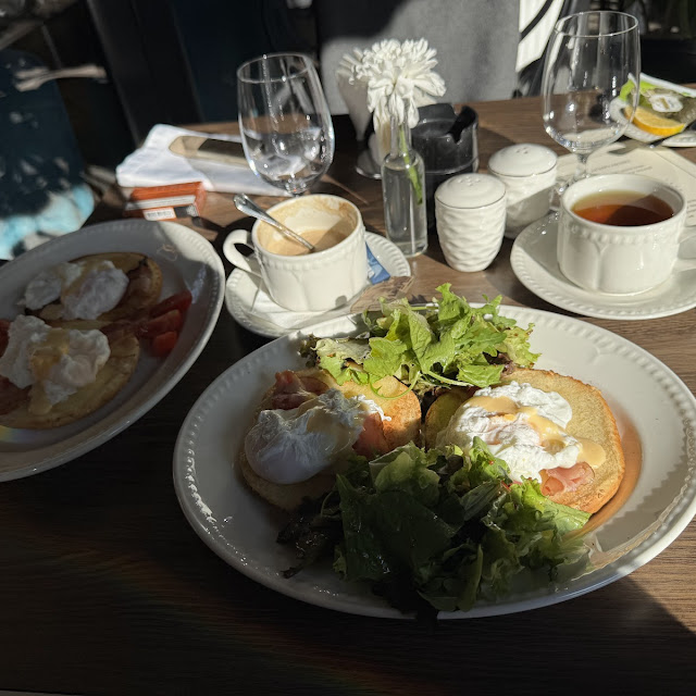 Eggs Benedict Tea