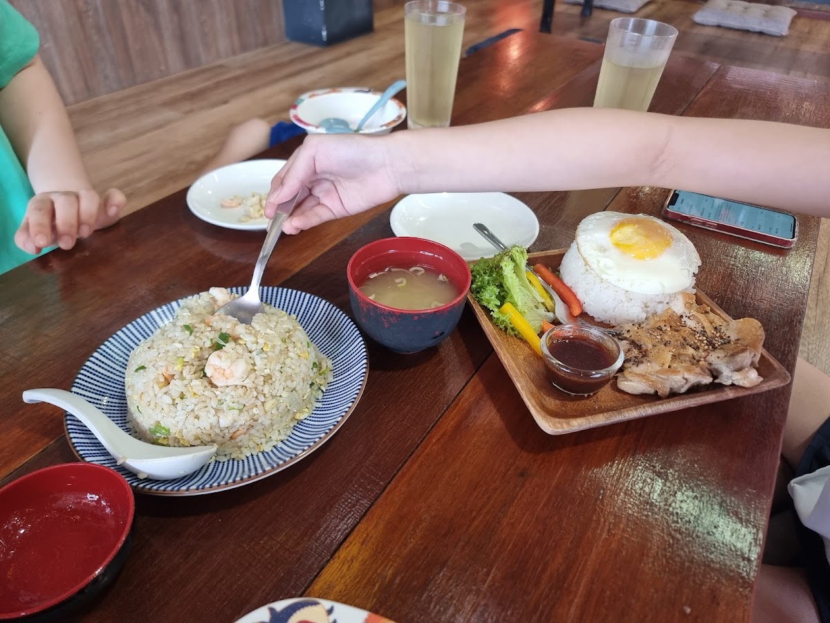 Kemuri Japanese Izakaya Restaurant - Photo 4