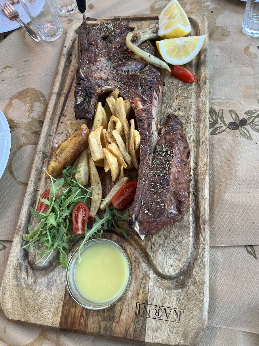 Fotis Restaurant - Photo 6