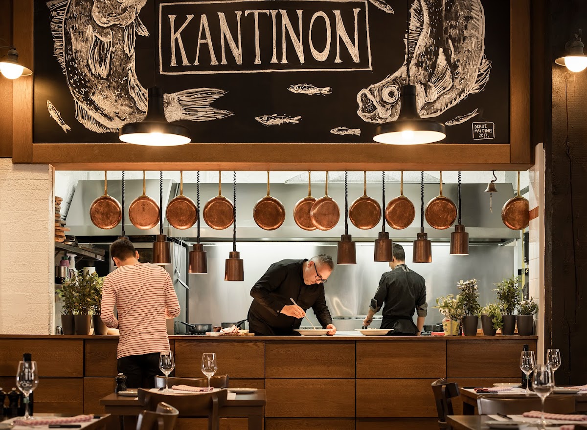 Kantinon Tavern