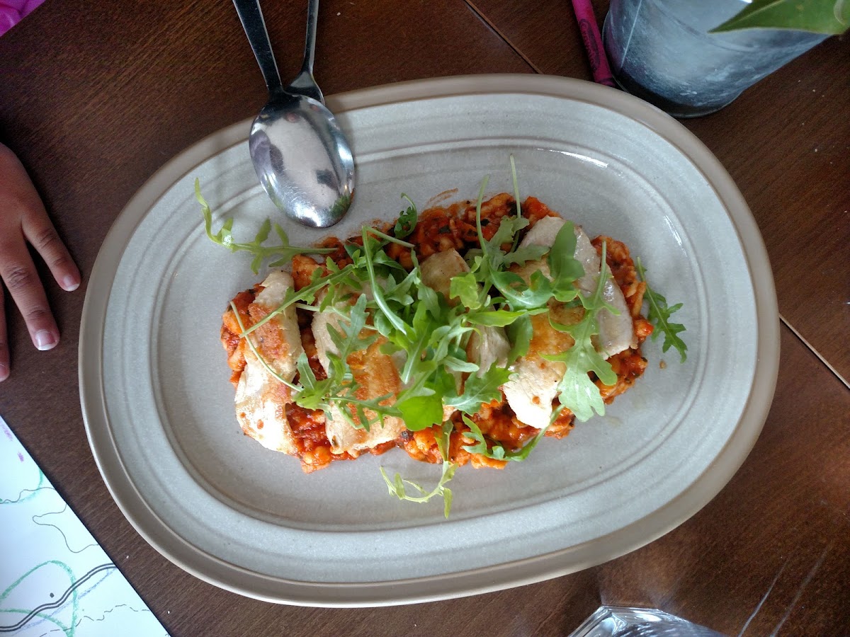 Kantinon Tavern - Photo 8