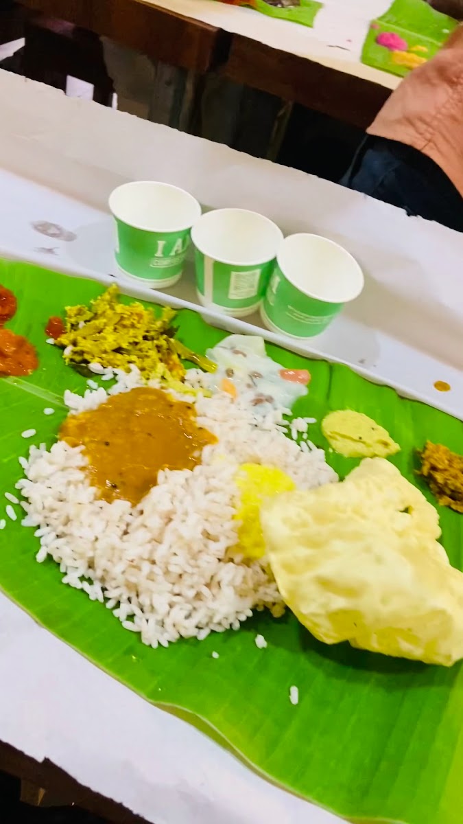 Pazhayidom Ruchi Restaurant - Photo 1