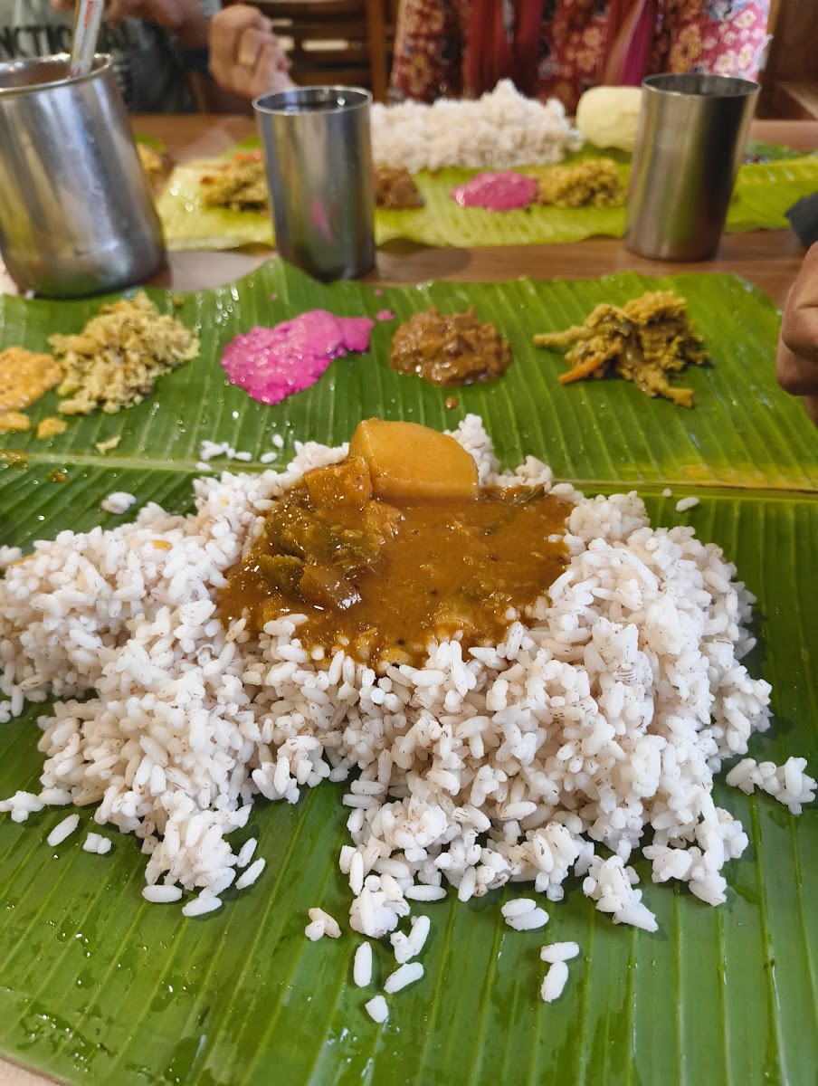 Pazhayidom Ruchi Restaurant - Photo 4