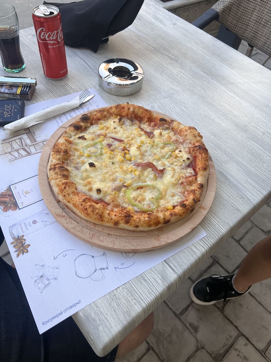 MM Corner Pizzeria - Photo 3