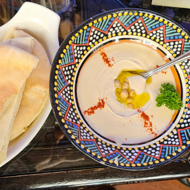 Humus with Pita Bread