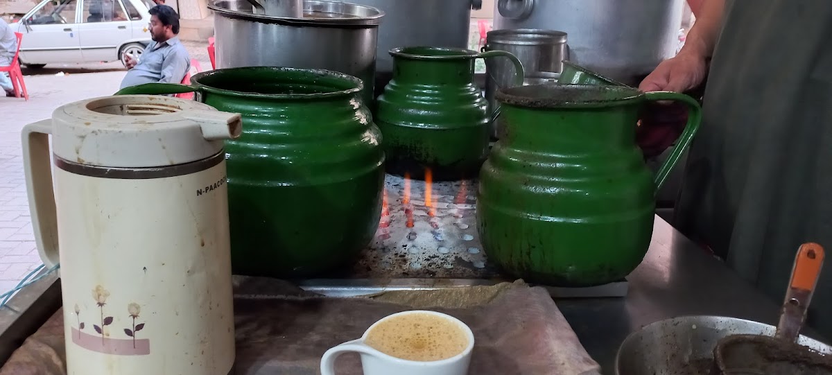Quetta Karachi Cafe - Photo 1
