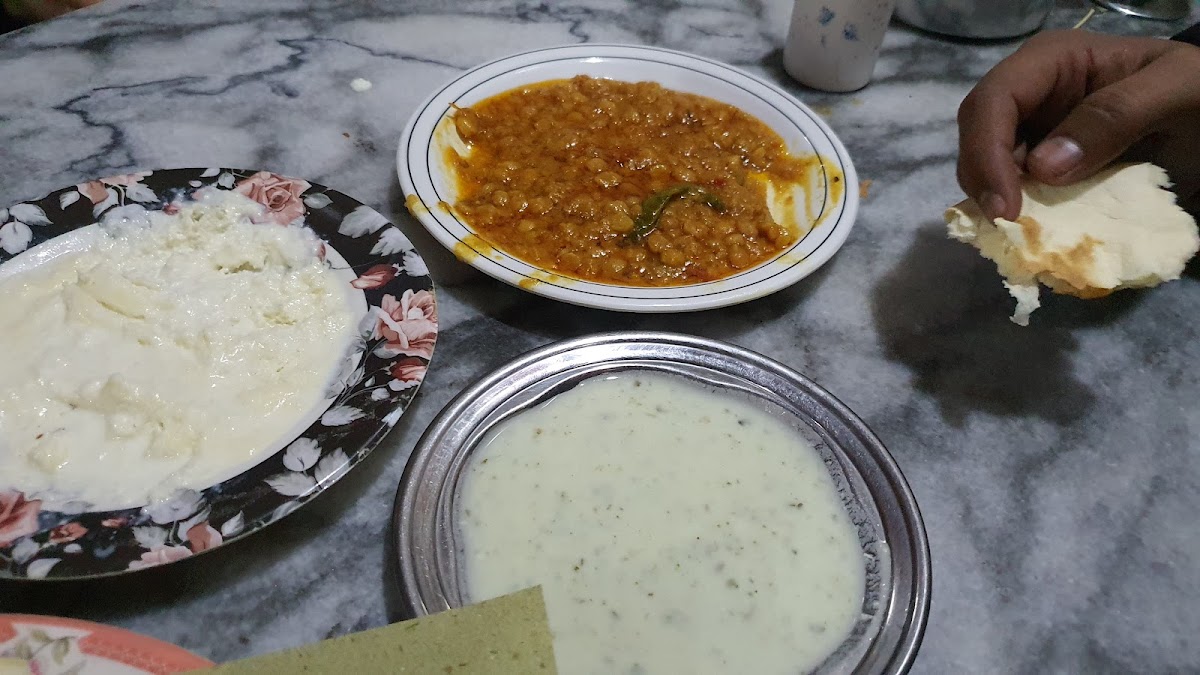 Quetta Karachi Cafe - Photo 7