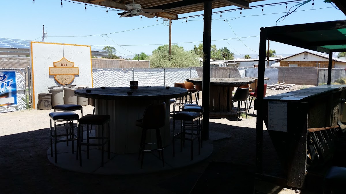 River Valley Tavern - Photo 7