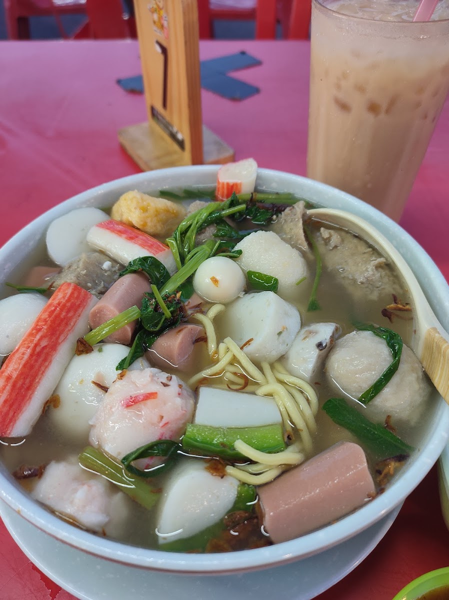 Yong Tau Foo Salmah Gebu - Photo 2