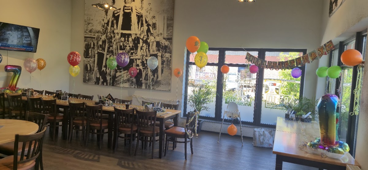 Bistro B10