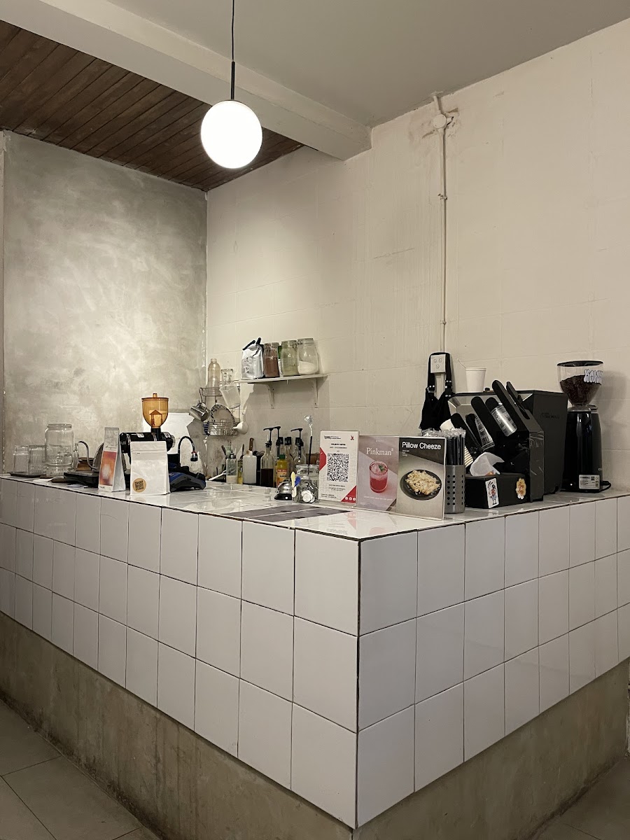 Kolektiv Coffee House - Photo 2