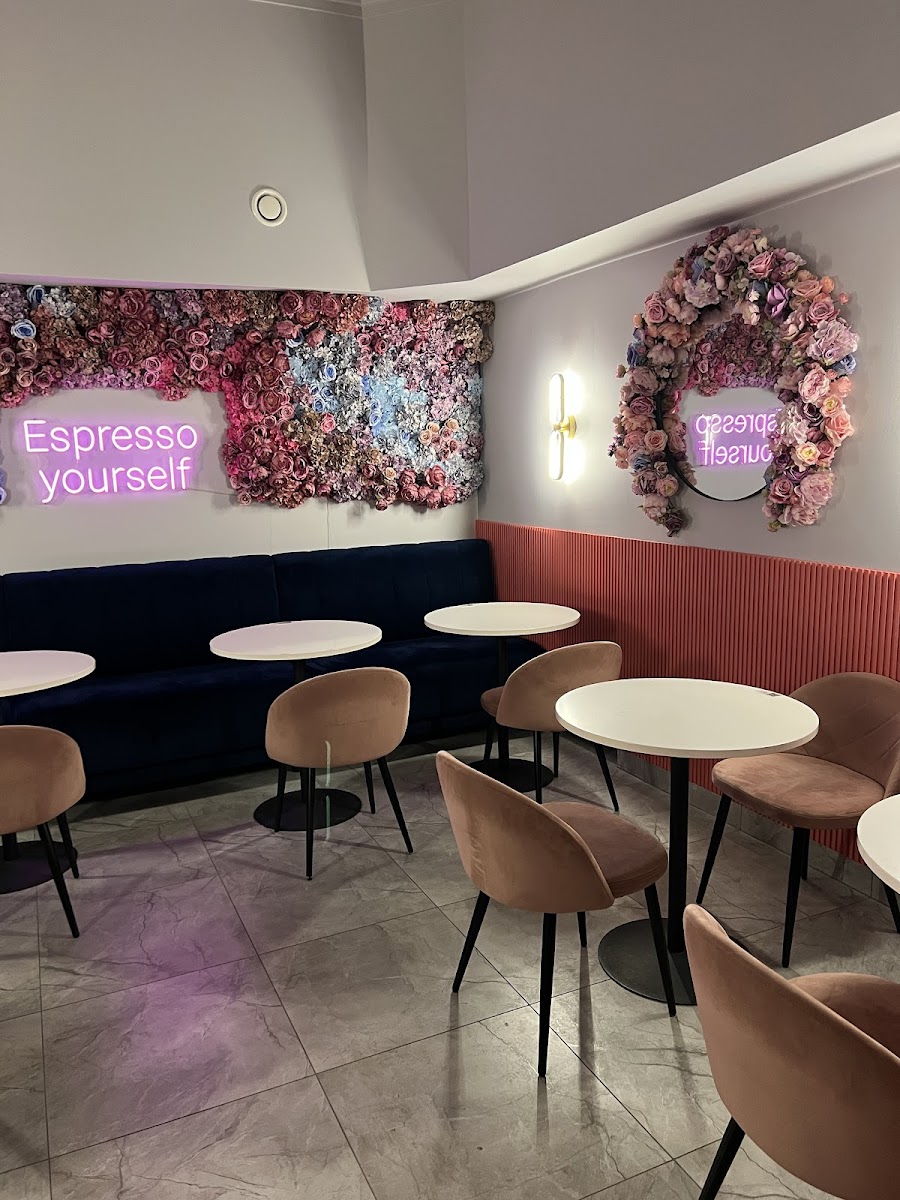 Blossome Café
