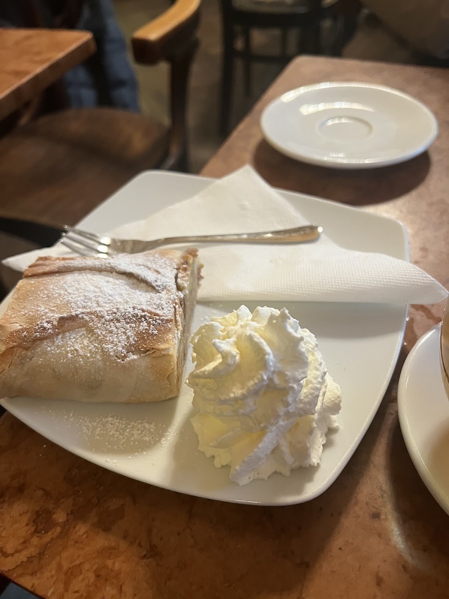 Café Kafka - Photo 6