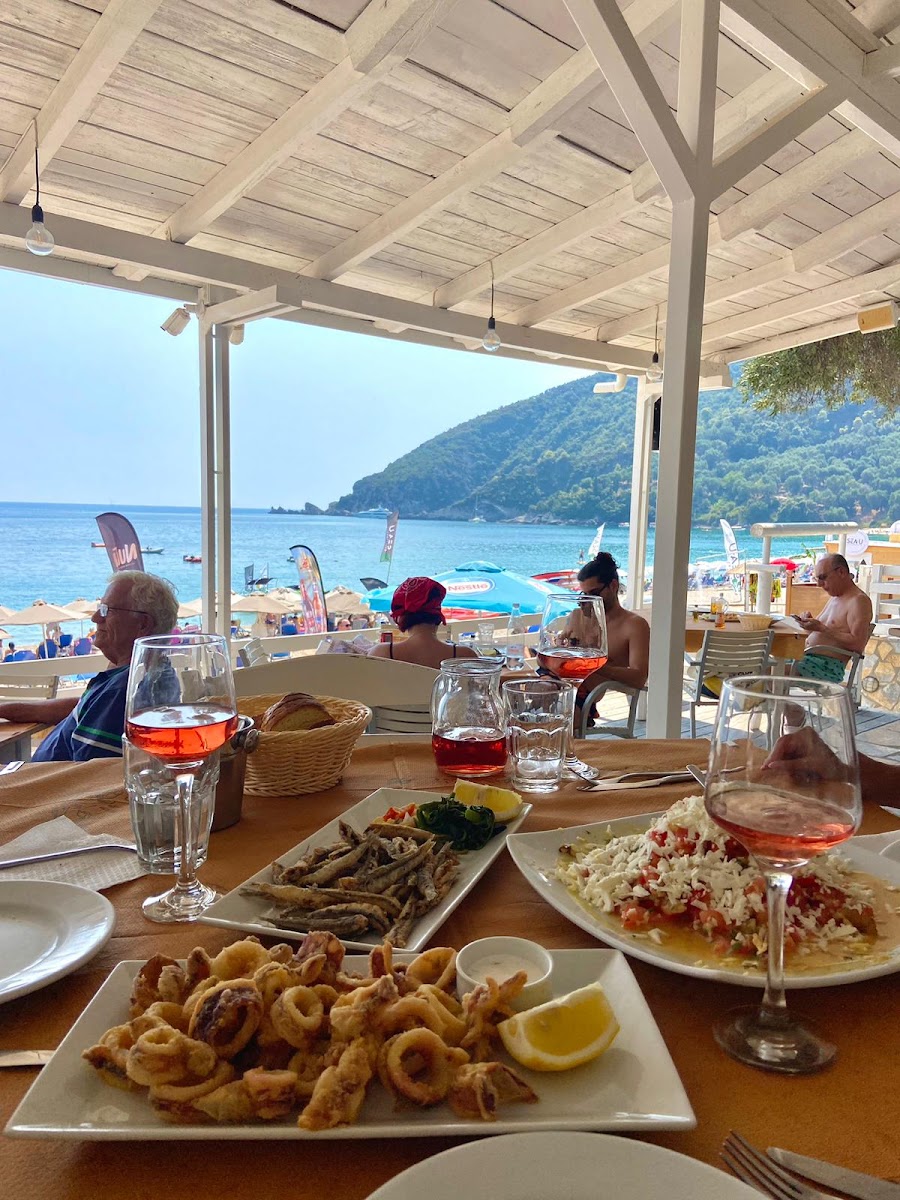 Paliria Seaside Restaurant - Photo 2