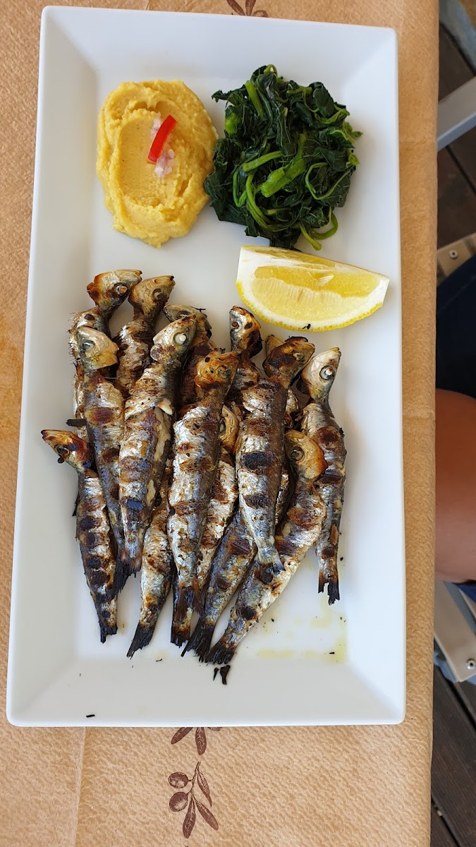 Paliria Seaside Restaurant - Photo 4