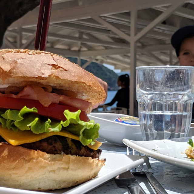 Queen Burger