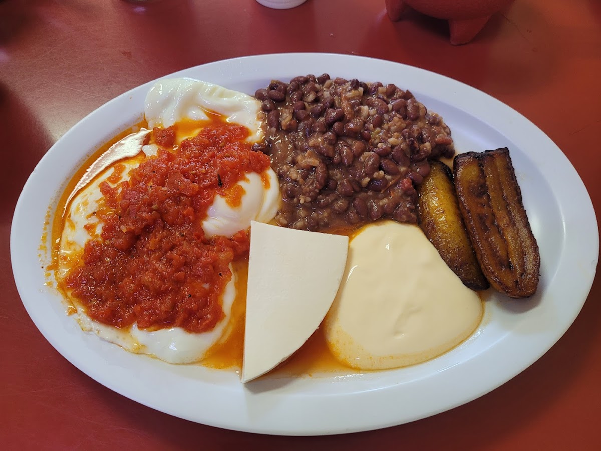 El Manguito Restaurant - Photo 2