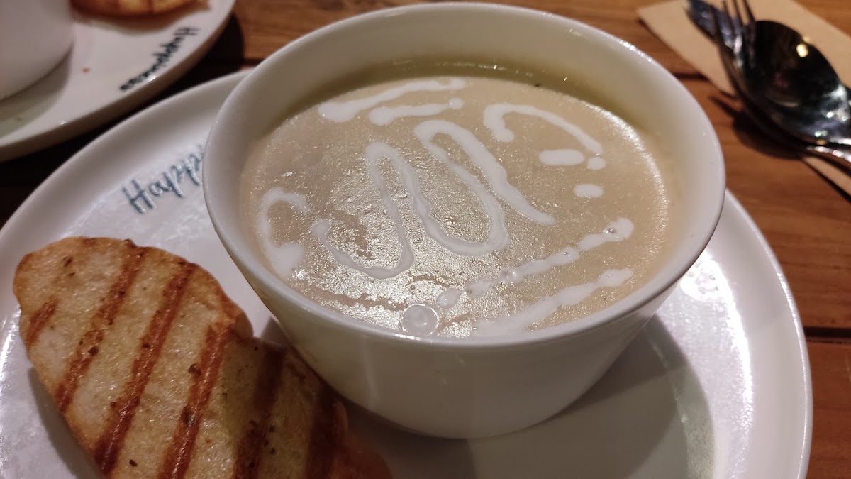 Happiness Cafe - Photo 5