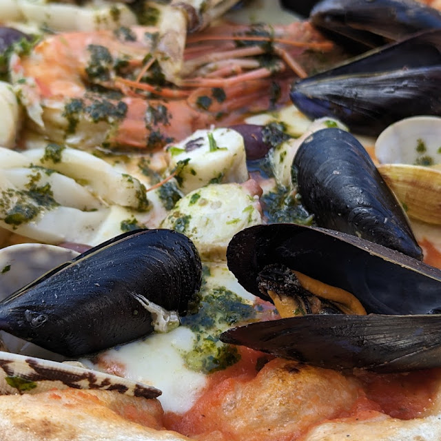 Pizza Aux Fruits de Mer
