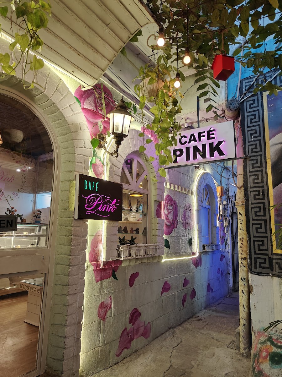 Cafe Pink Hauz Khas Village - Photo 3