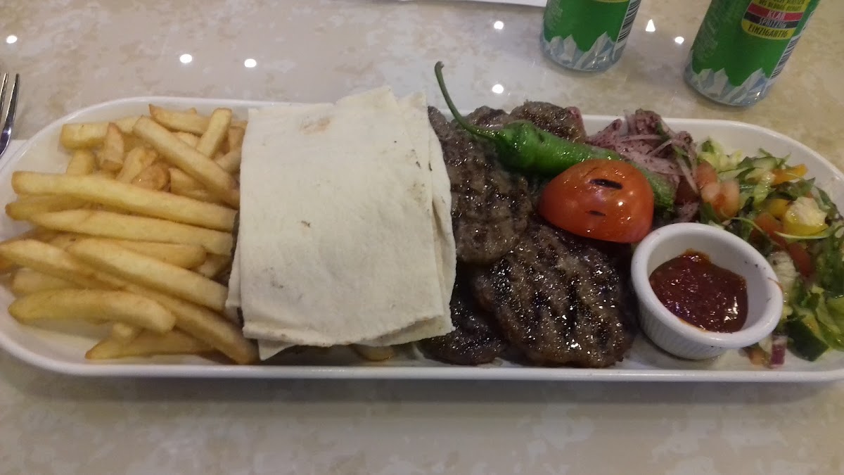 EssPoint Steak Doner Pide & Grill - Photo 9