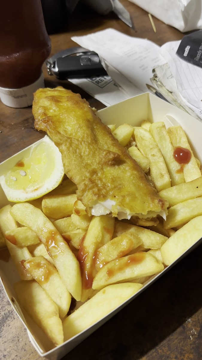 Captain Cooks Fish & Chips - Photo 1