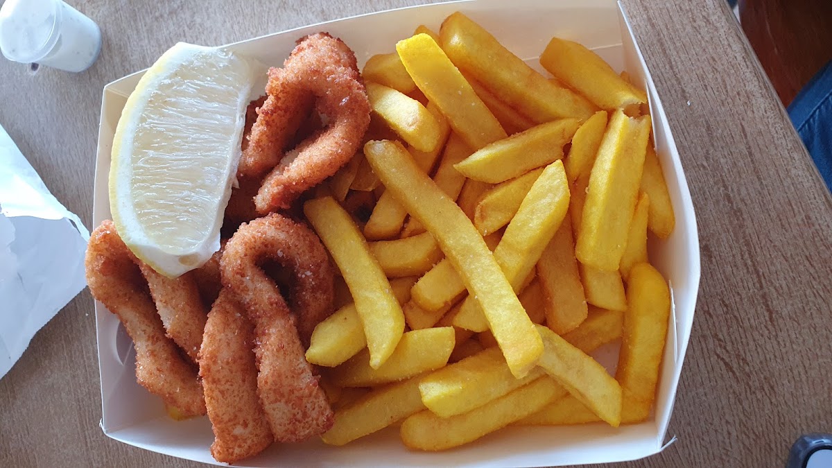 Captain Cooks Fish & Chips - Photo 2