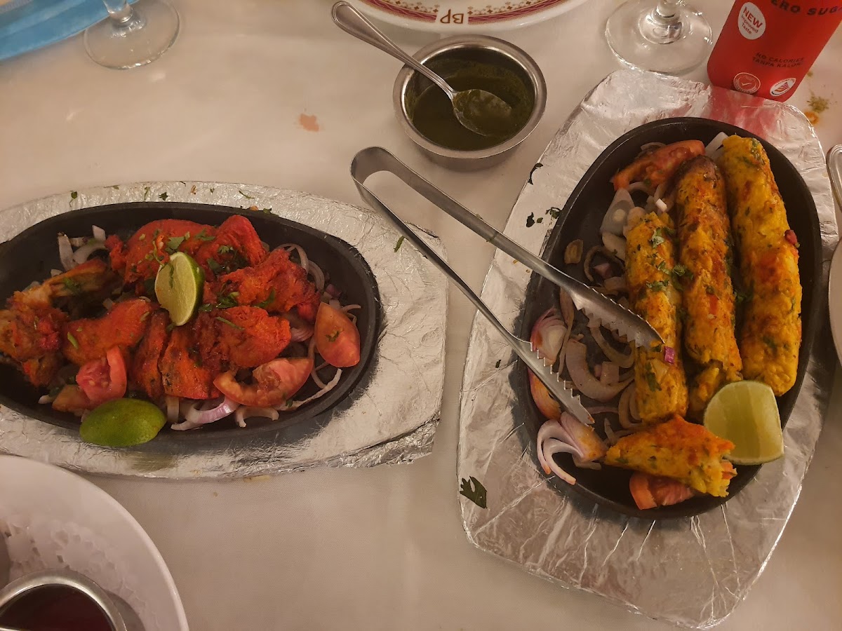 Bombay Palace Restaurant - Photo 9