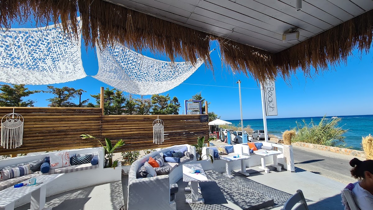 HA Beach Bar and Restaurant Experience