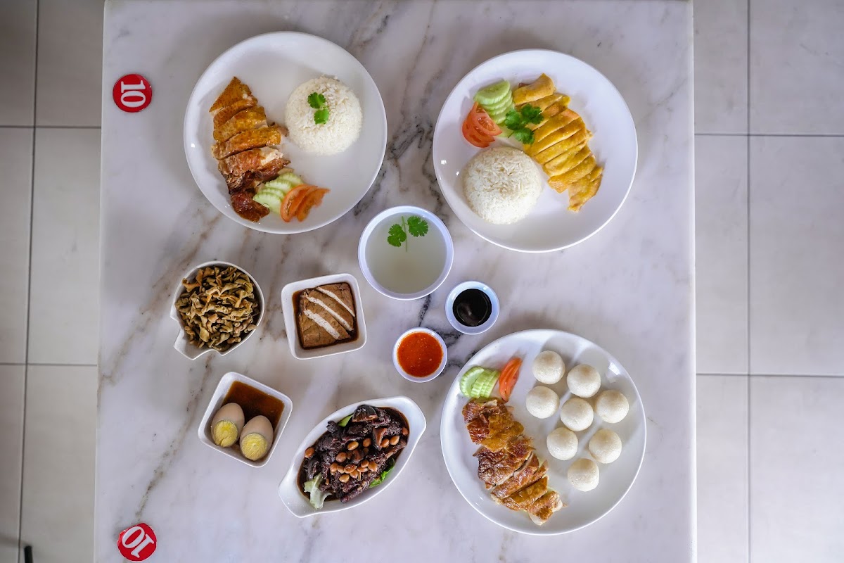 Suukee Restaurant - Photo 2