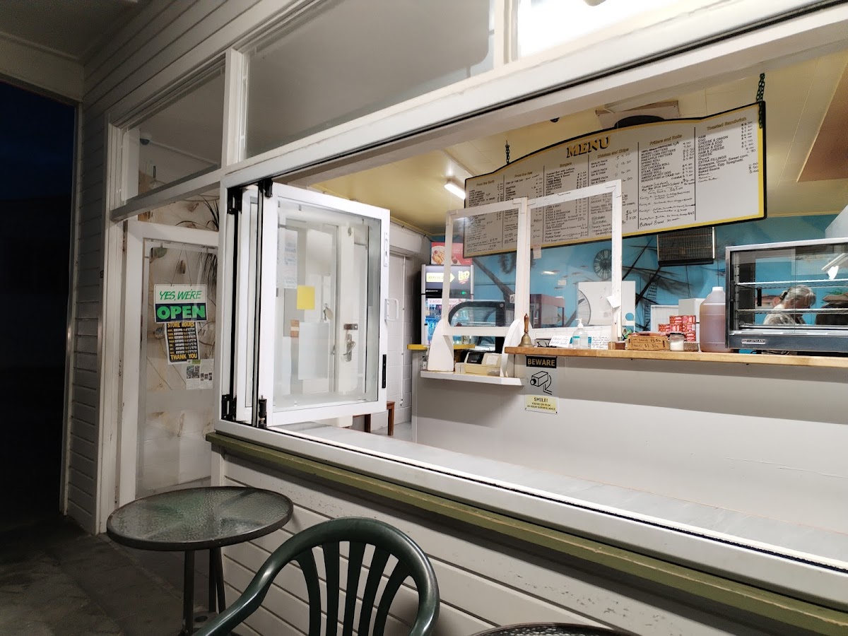 Coromandel Top Town Takeaways - Photo 3