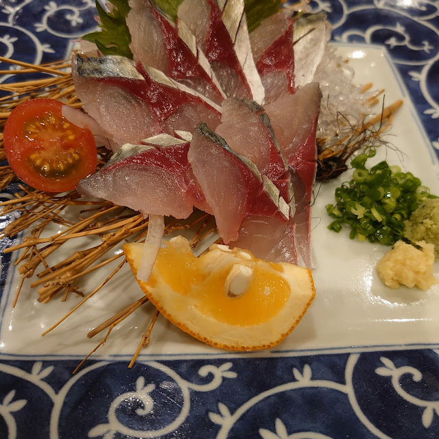 関サバの刺身