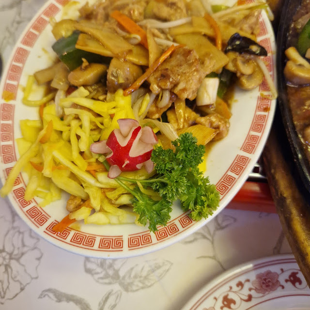 Chop Suey Mit Schweinefleisch