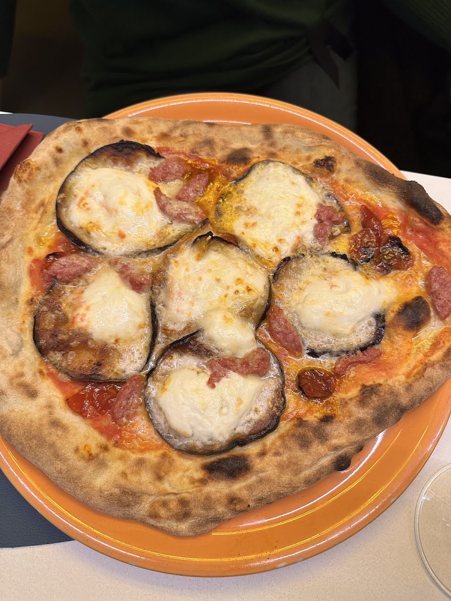 Pizzeria La Bomba by We Up - Photo 6