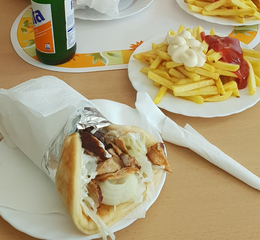 Gaststätte Hellas Grill - Photo 3