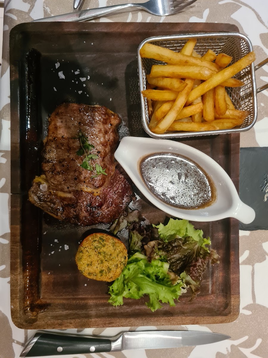 Abacus Restaurant - Photo 7