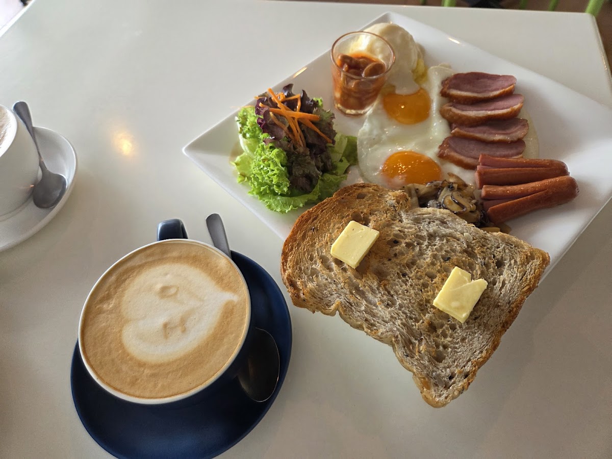 The Vanilla Place Cafe - Photo 3