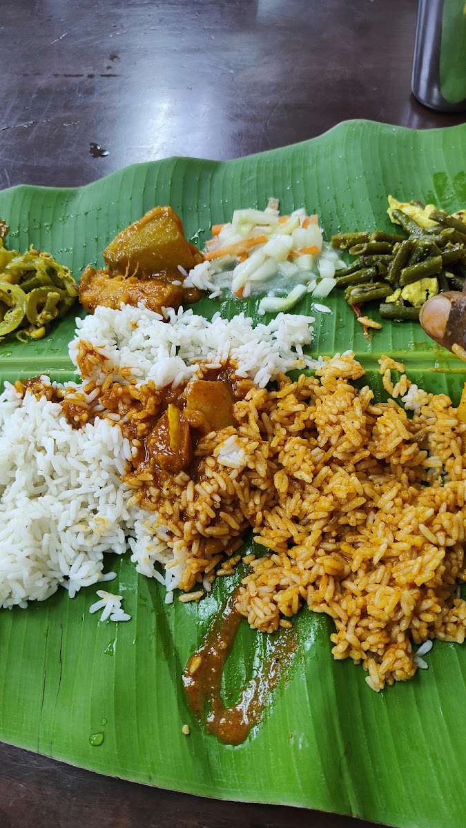 Chetty Nadu Restaurant Batu Caves Sdn. Bhd. - Photo 4