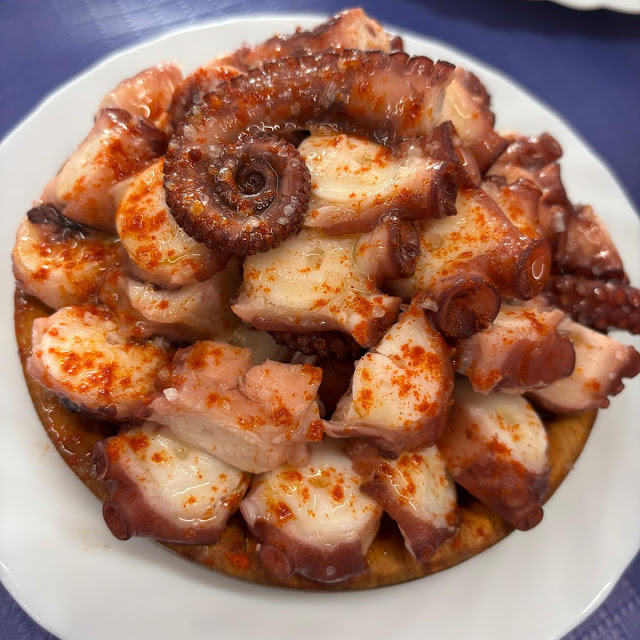 Pulpo A Feira Y Patatas Cachelos