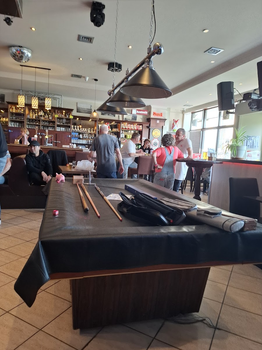 Cafe Canada - Photo 2