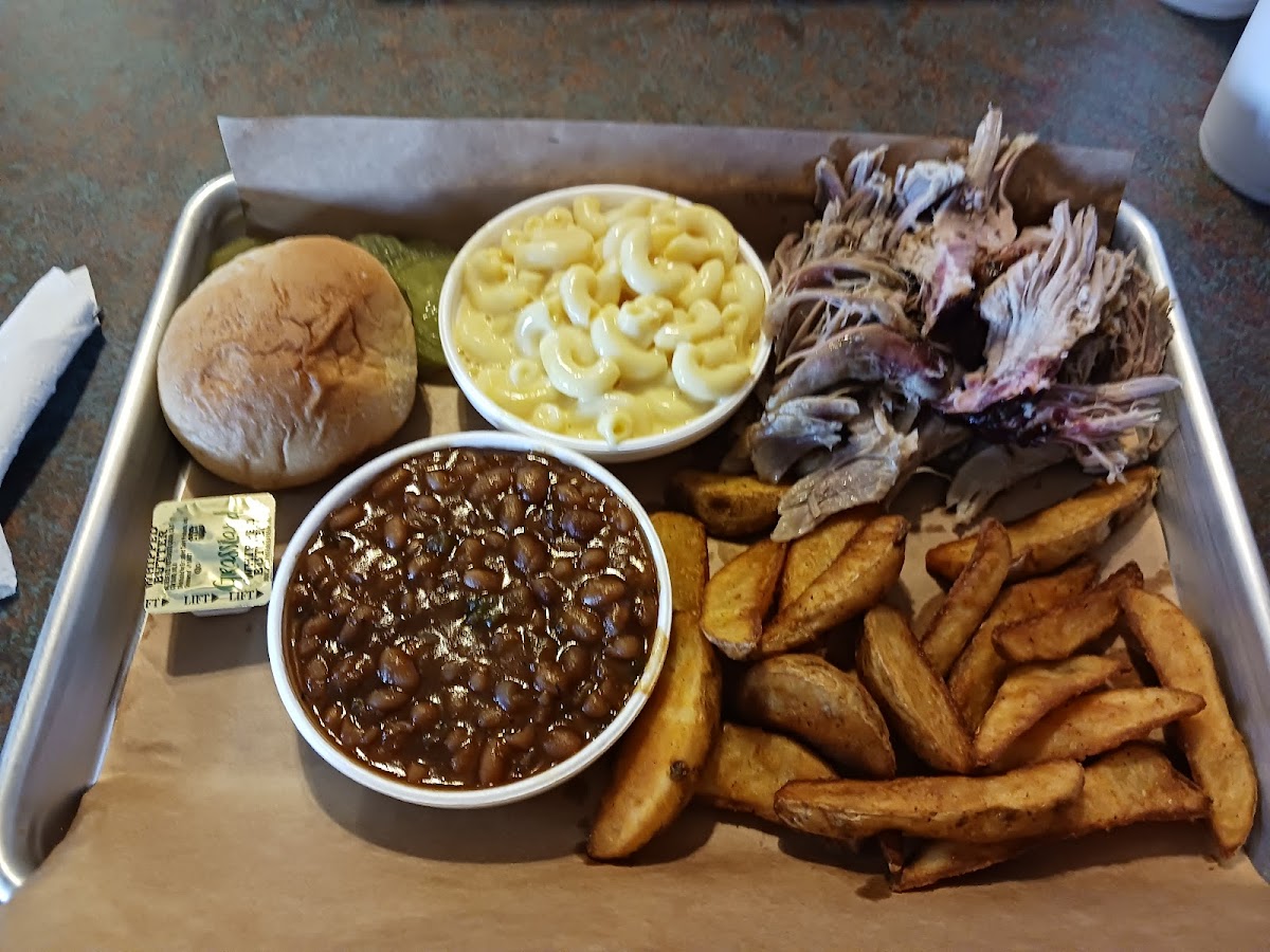 Big Johnz' BBQ - Photo 6