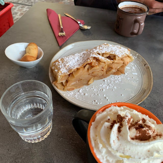 Apfelstrudel