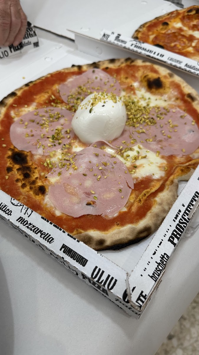 PIZZERIA BELLA VIA - Photo 4